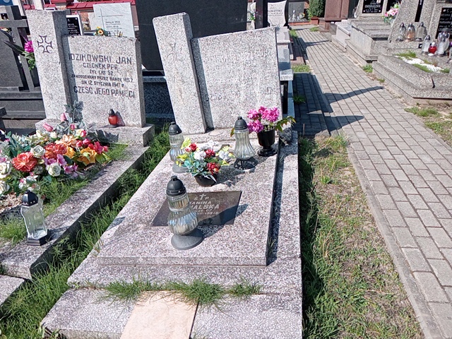 Grób Grzegorz Baranowski